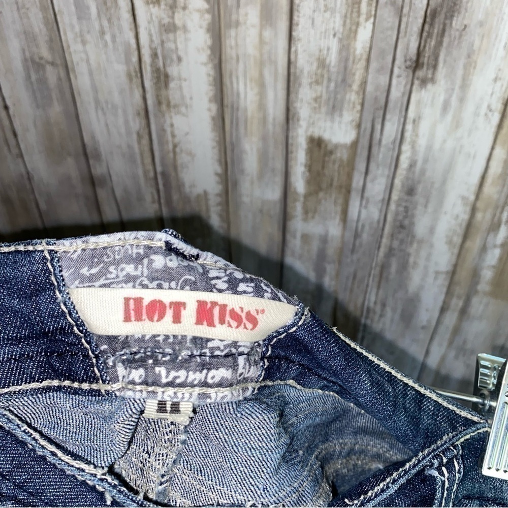 Hot Kiss Cici Embroidered Shorts - Picture 6 of 6